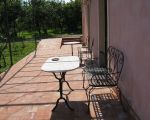 zimmer-im-agriturismo-terrasse-vor-den-zimmern.jpg