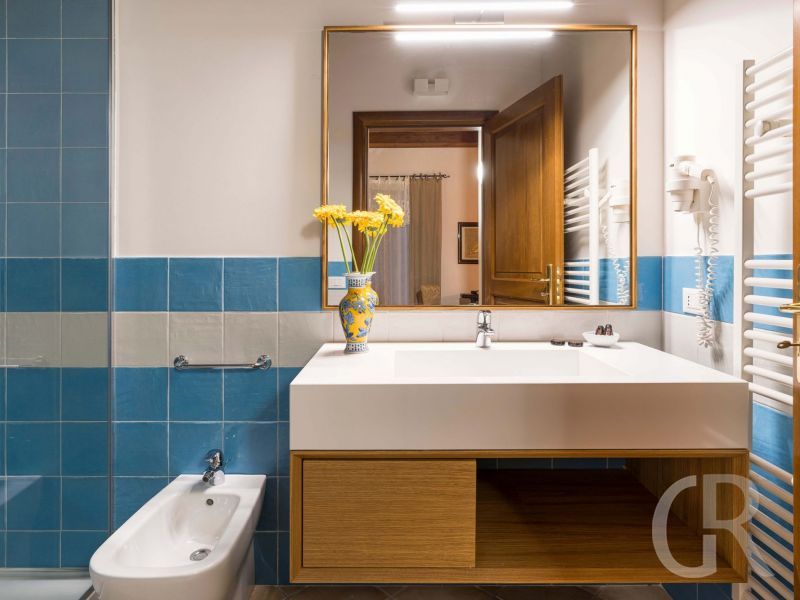 ager-costa-badezimmer-in-blau.jpg