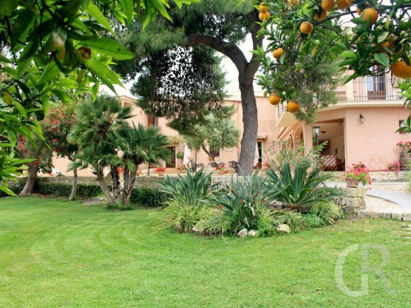 agriturismo-garten.JPG