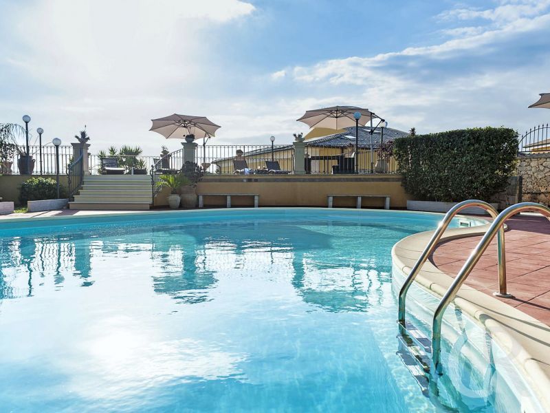 ferienhaus-carolina-schwimmbad.jpg