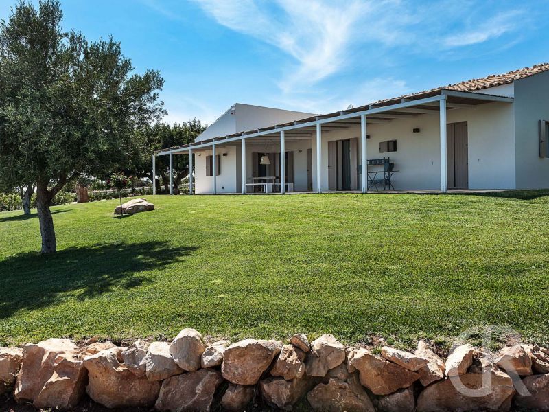 ferienhaus-carrubi-blci-auf-das-ferienhaus.jpg