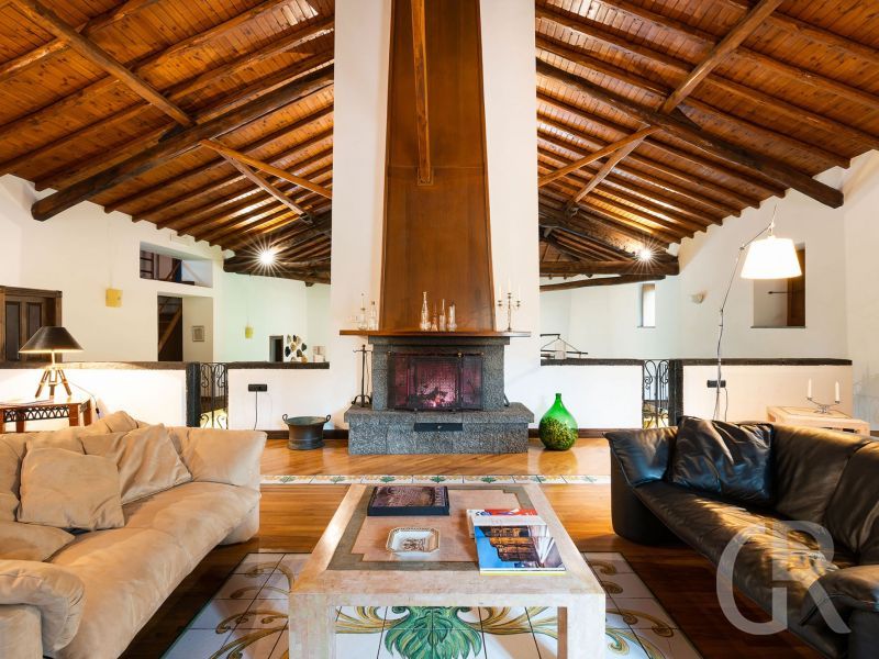 ferienhaus-la-rosa-gemuetliches-wohnzimmer.jpg