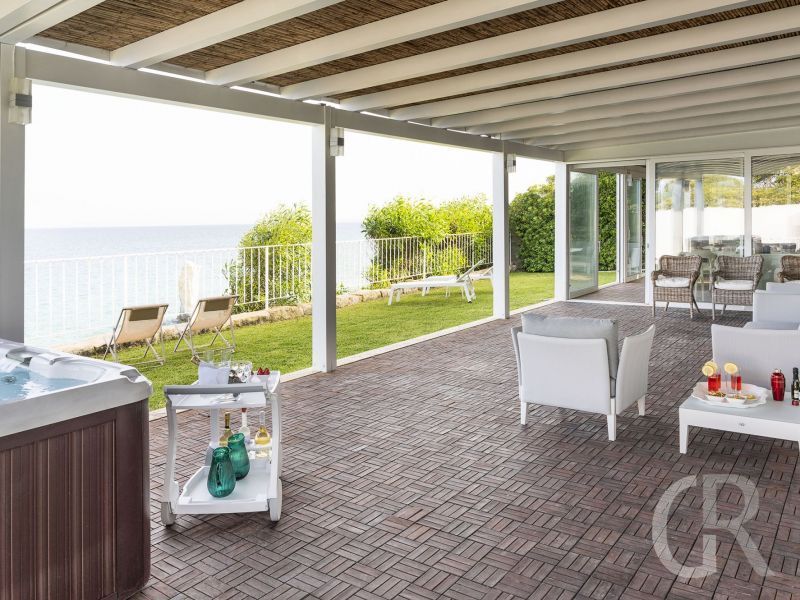 ferienhaus-stella-maris-wohnbereich-mikt-meerblick.jpg