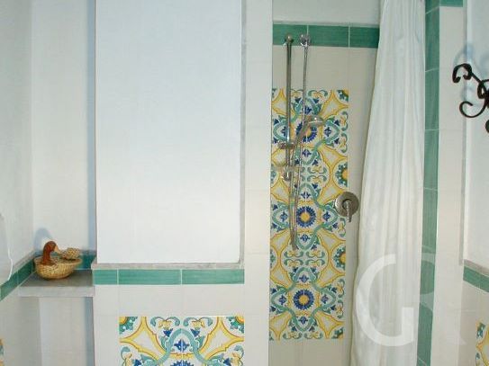ferienwohnung-la-scuderia-duschbad.jpg