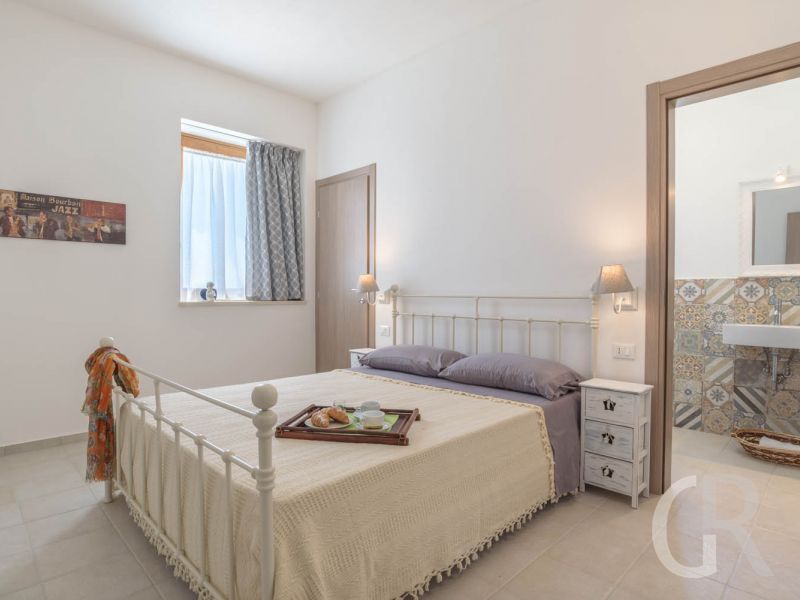 schlafzimmer-mit-badezimmer.jpg