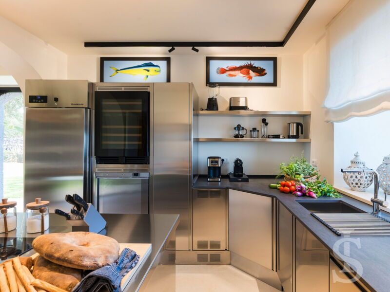 villa-acqua-marina-gut-ausgestattete-kueche.jpg
