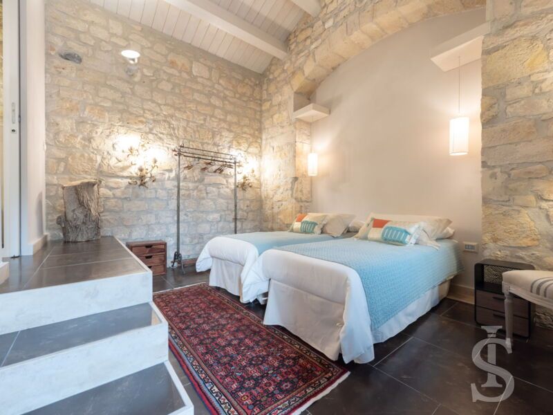 villa-angelina-schlafzimmer.jpg