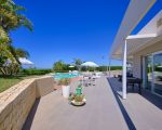 villa-anthea-kleine-terrasse-am-pool.jpg