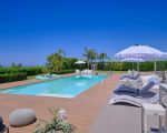 villa-anthea-terrasse-am-schwimmbad.jpg