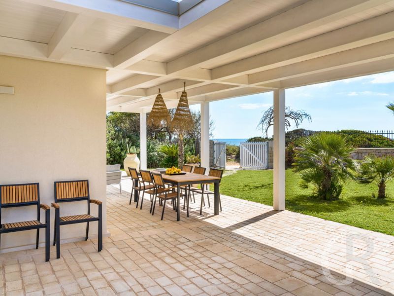 villa-azuela-garten-und-terrasse.jpg