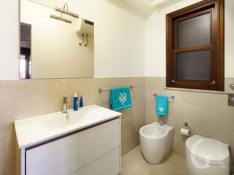 villa-cala-mancina-bad.jpg