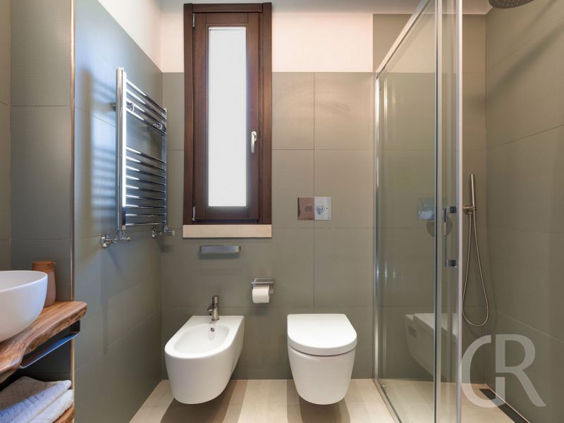 villa-corte-moscata-badezimmer.jpg