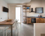 villa-dimora-bufalefi-appartement-mit-kueche-und-essplatz.jpg