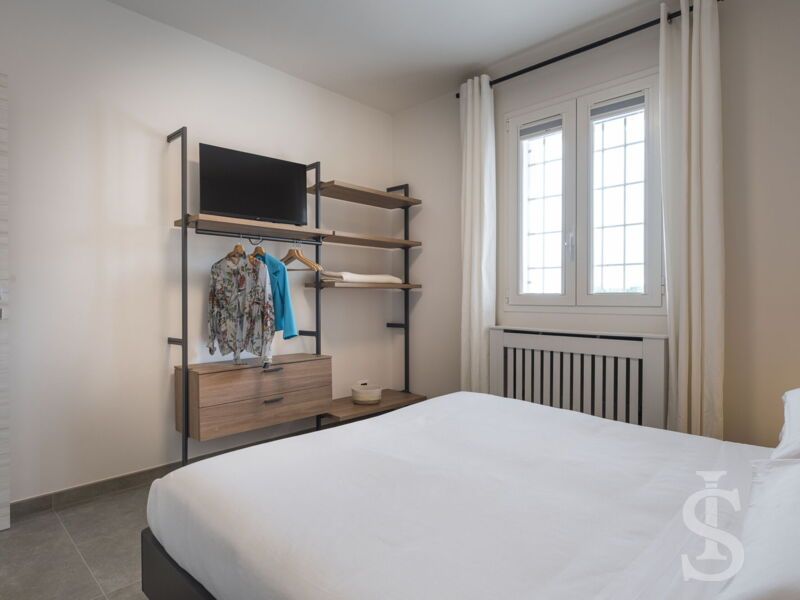 villa-dimora-bufalefi-schlafzimmer2-mit-doppelbett.jpg