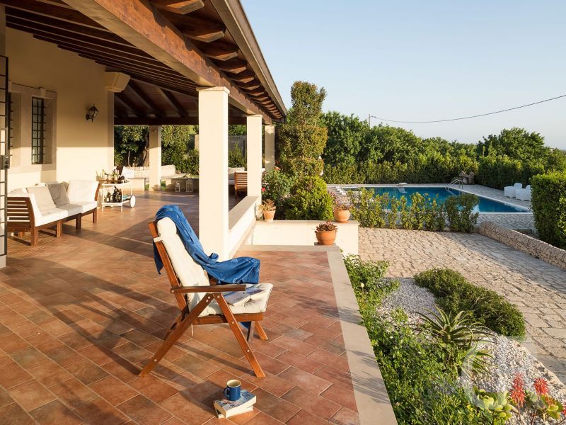 villa-dora-terrasse.jpg