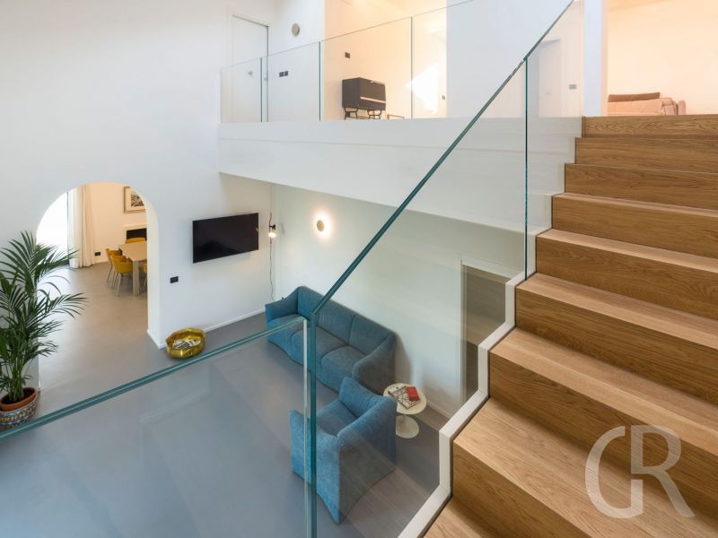 villa-gianos-offene-treppe.jpg