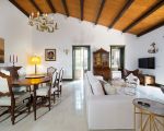 villa-gira-sole-wohnzimmer.jpg