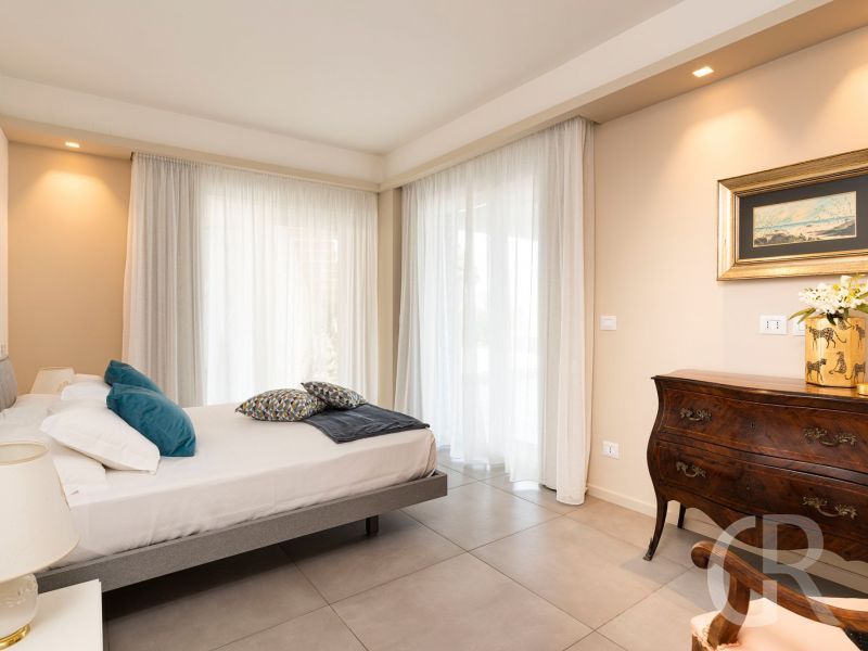 villa-isabella-kommode-und-bett.jpg