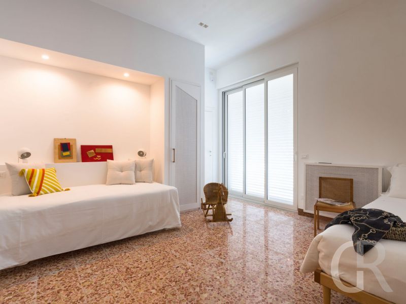 villa-la-belle-weisses-schlafzimmer.jpg