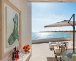 villa-mare-dentro-sonnenschirm-auf-der-terrasse.jpg