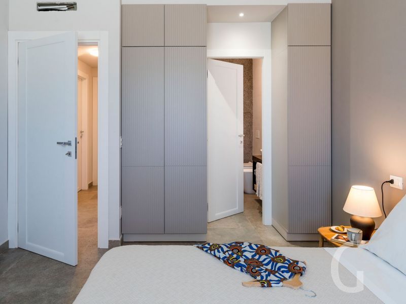 villa-paolina-schlafbereich-mit-schrank.jpg