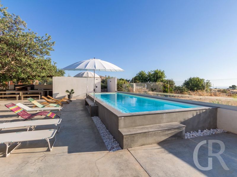 villa-persefone-schwimmbad.jpg