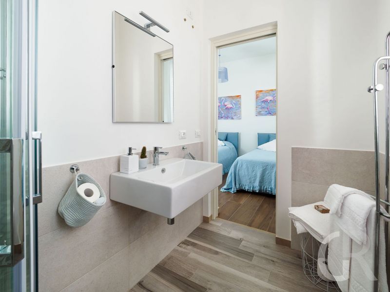 villa-pietra-del-sole-badezimmer.jpg