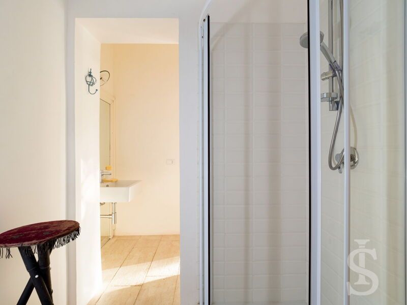 villa-ritrovato-badezimmer-mit-dusche.jpg