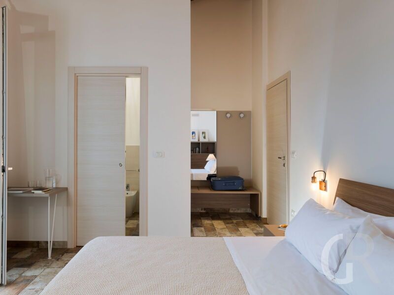 villa-sike-bett-und-kleiderschrank.jpg