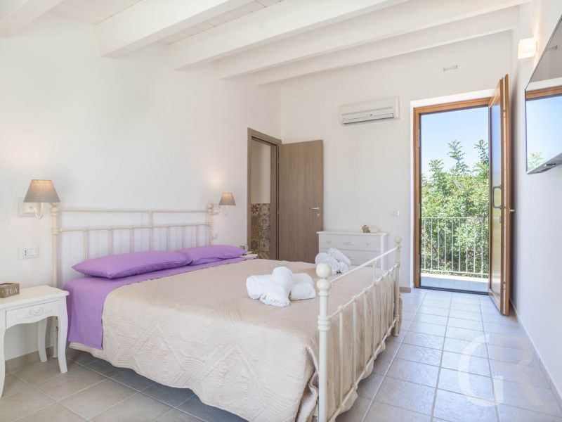 chlafzimmer-mit-terrassenausgang.jpg