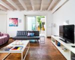 ferienhaus-baia-mar-fernseher-im-wohnzimmer.jpg
