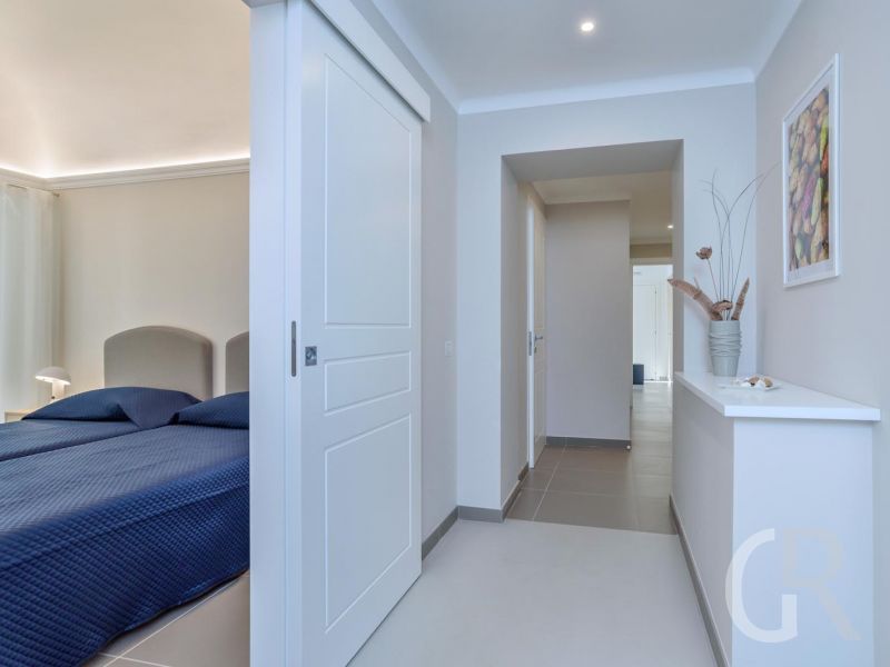 ferienwohnung-enea-flur.jpg