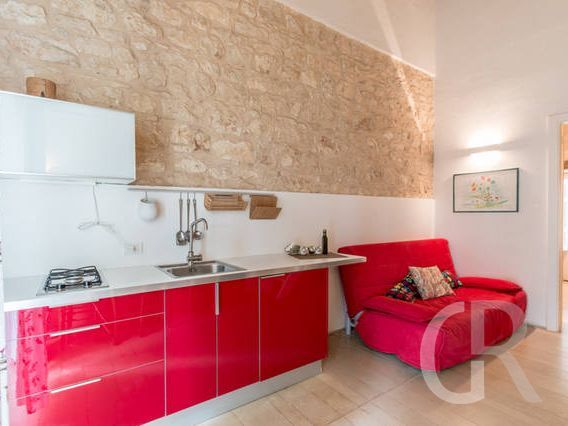 ferienwohnung-nolina-kuechenzeile.jpg