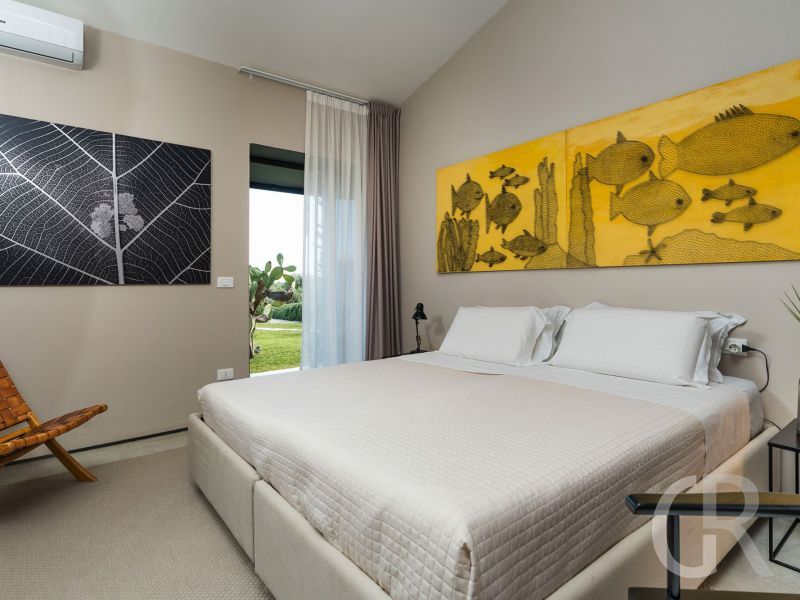 villa-agnese-grosses-doppelbett.jpg