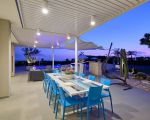 villa-anthea-terrasse-am-abend.jpg