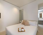 villa-bedda-matri-grosses-weisses-doppelbett.jpg