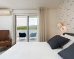 villa-blumarine-schlafbereich-mit-tuer.jpg
