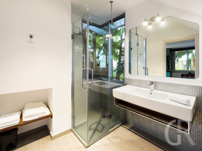 villa-buena-vista-bad-mit-waschbecken.jpg