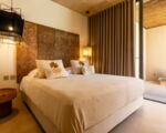 villa-calamare-blick-auf-ein-doppelbett.jpg