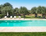villa-corte-moscata-am-pool.jpg