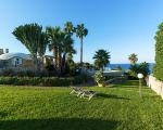 villa-del-mito-garten-an-der-villa.jpg