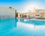 villa-diletta-grosser-pool.jpg