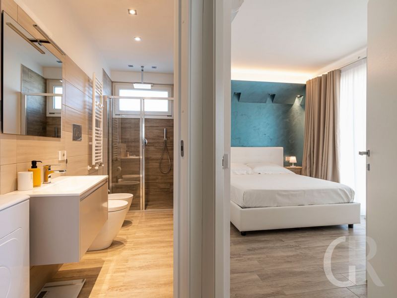 villa-domizia-schlafzimmer-mit-bad.jpg
