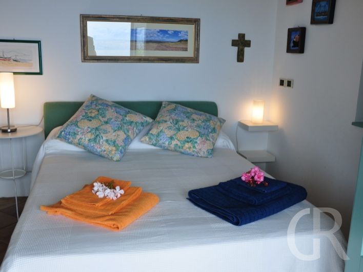 villa-laura-schlafzimmer.JPG