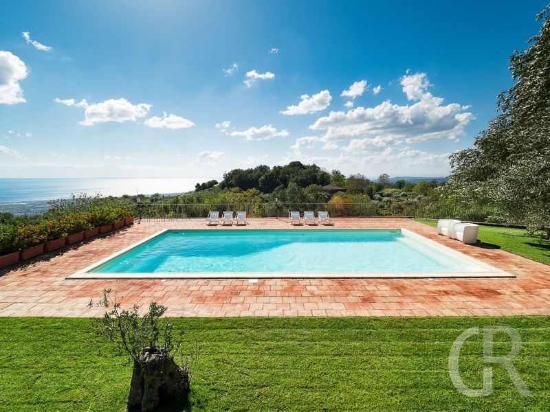 villa-mila-pool.jpg