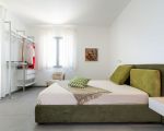 villa-nica-grosses-doppelbett-im-schlafzimmer.jpg