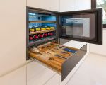 villa-zagara-weinschrank.jpg