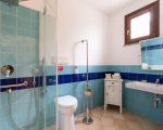 ager-costa-blaues-duschbad.jpg