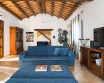 ager-costa-blaues-sofa.jpg