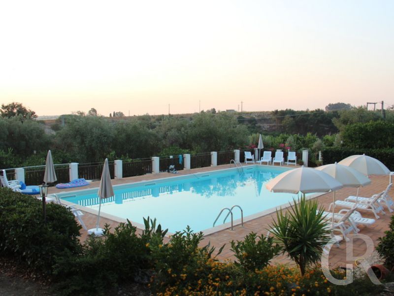 agriturismo-schwimmbad.JPG